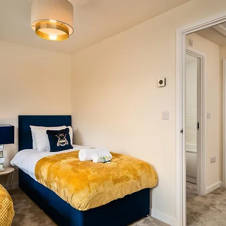 펜션 Poppy House - Coastal Getaway 2 Bedroom In Scalby *
